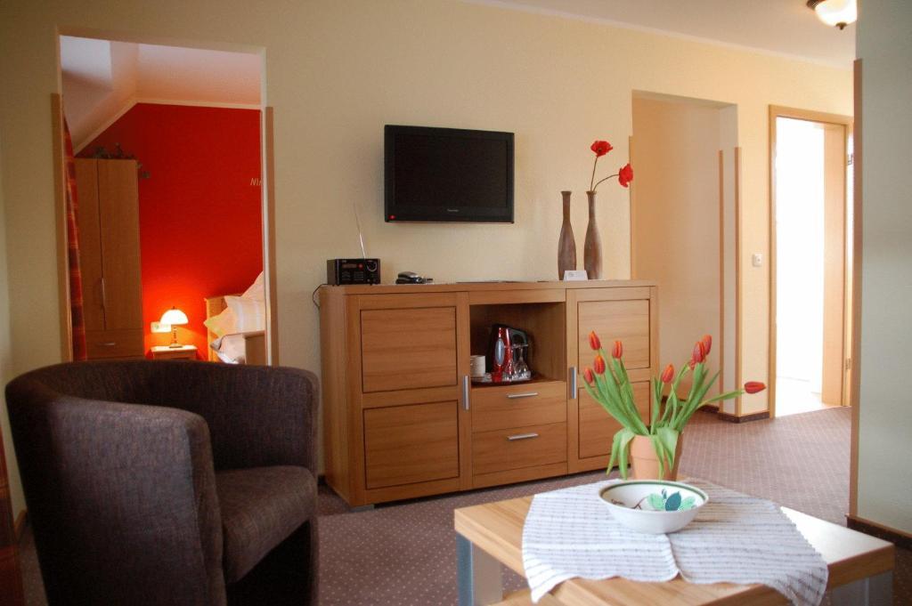 Hotel-Pension Maarblick Schalkenmehren Zimmer foto